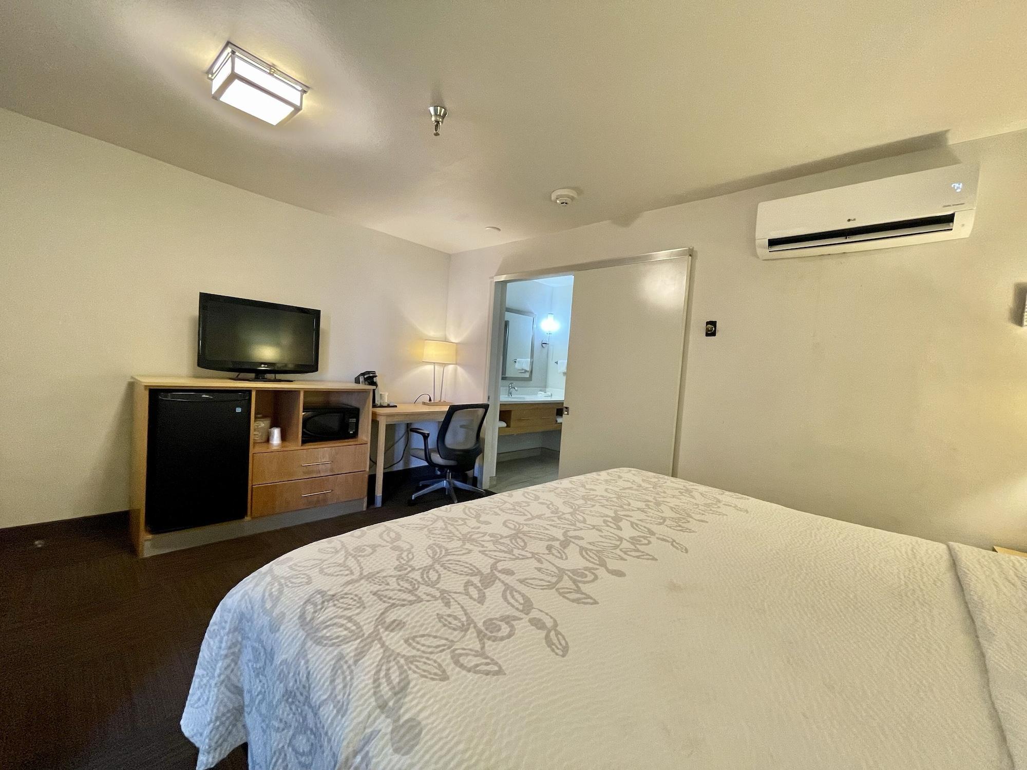 Red Roof Inn Plus & Suites 탬파 외부 사진