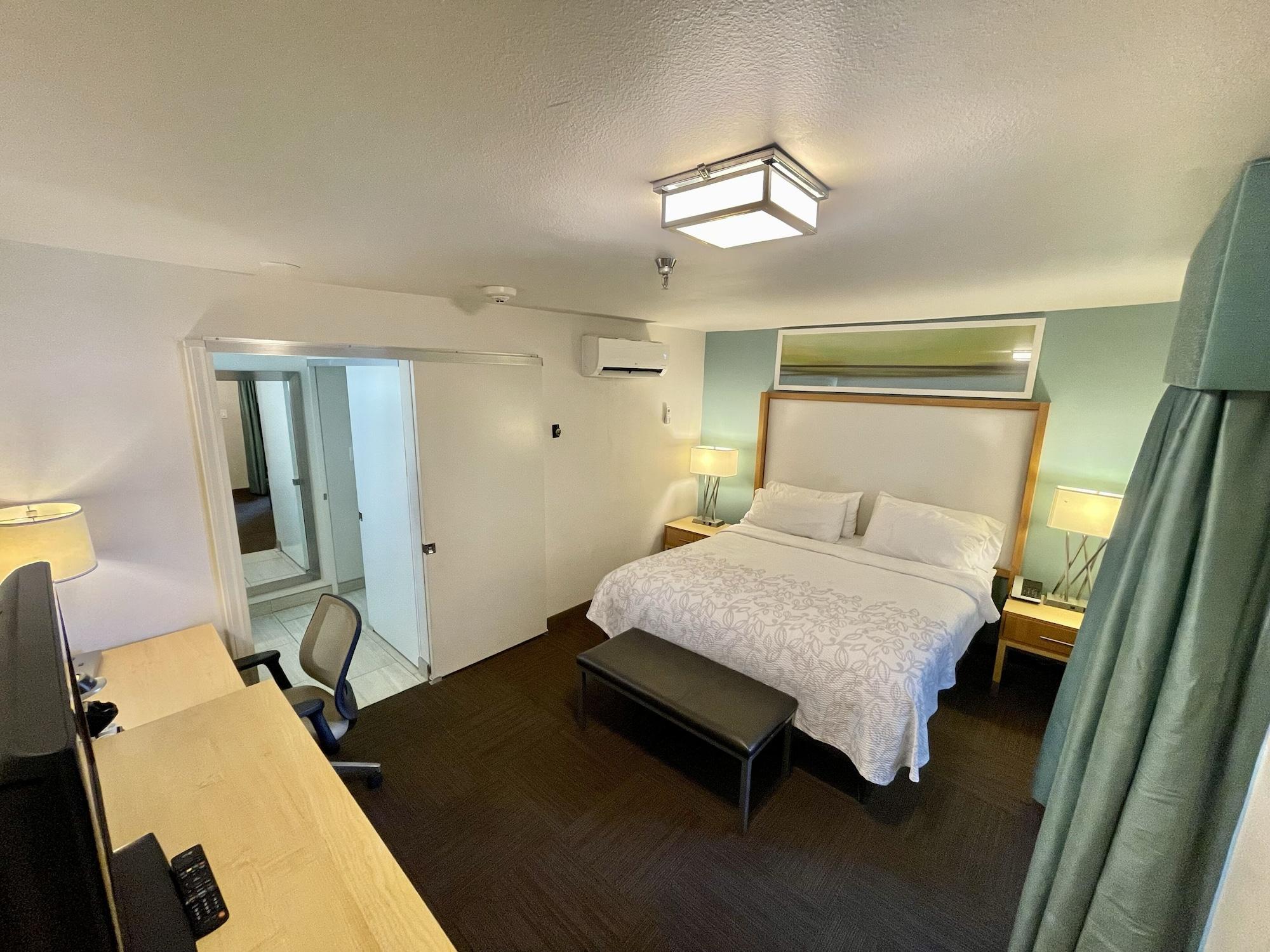 Red Roof Inn Plus & Suites 탬파 외부 사진
